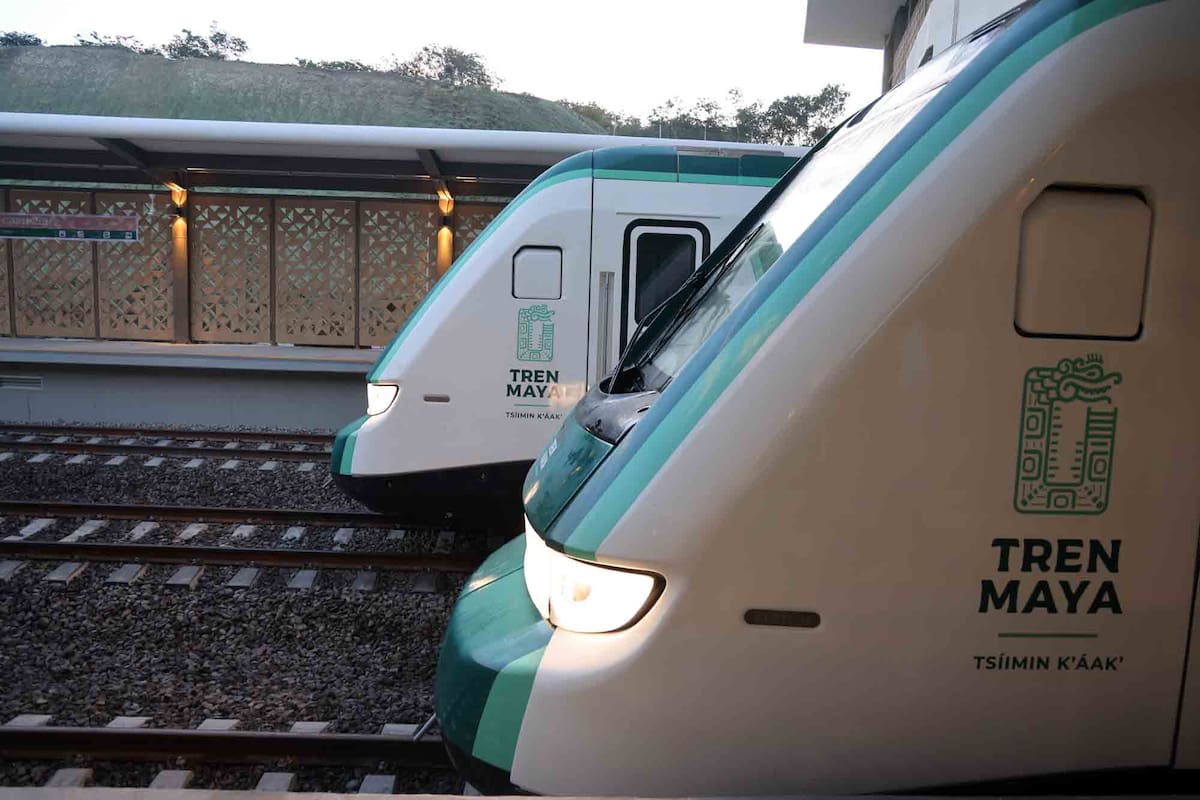 San Francisco Campeche, Campeche, México, 15 de diciembre de 2023. Andrés Manuel López Obrador, presidente Constitucional de los Estados Unidos Mexicanos encabeza conferencia de prensa e inicio de operaciones del Tren Maya, tramo Campeche-Cancún en la estación San Francisco Campeche. Lo acompañan Layda Elena Sansores San Román, gobernadora Constitucional del Estado de Campeche; Luis Cresencio Sandoval González, secretario de la Defensa Nacional; David Lozano Águila, director general de la empresa Tren Maya; Guadalupe Phillips Margain, directora general de ICA; Manuel Muñozcano Castro, director general de Azvindi Ferroviario; Antonio Gómez García, director general de Grupo Carso; João Pedro Santos Parreira, presidente de Mota-Engil y Maite Ramos Gómez, directora de Alstom México.
Foto: Presidencia