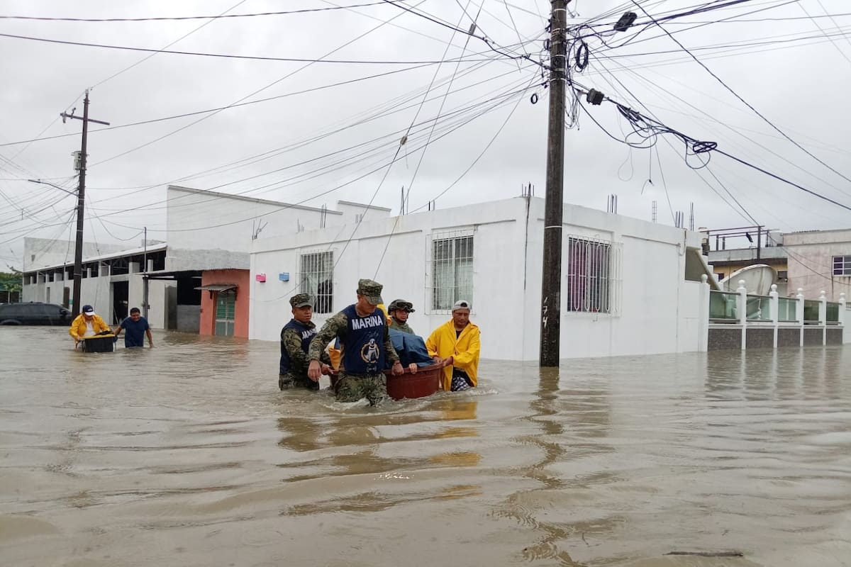 Lluvia de 120 milímetros en 45 minutos causa inundaciones y deja un fallecido en Guaymas