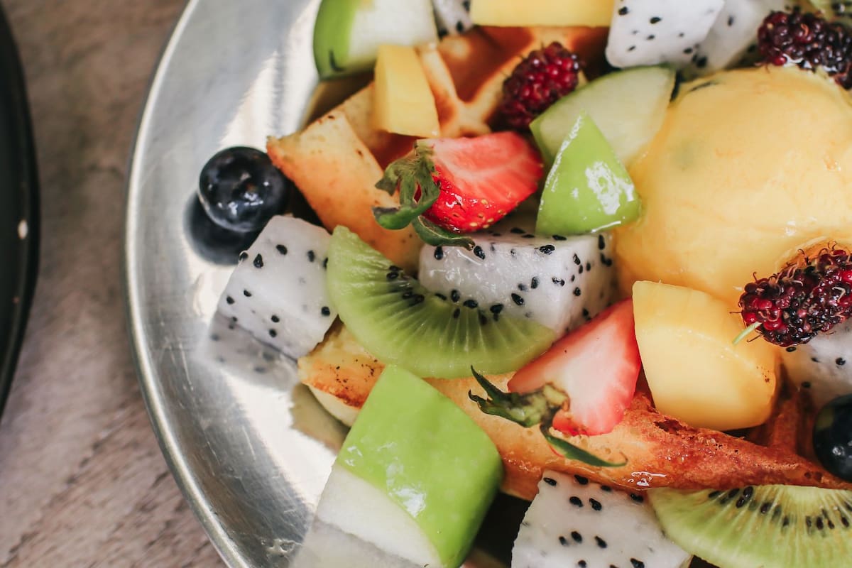 ¿Qué tanto daño hace comer fruta después de comer o cenar?