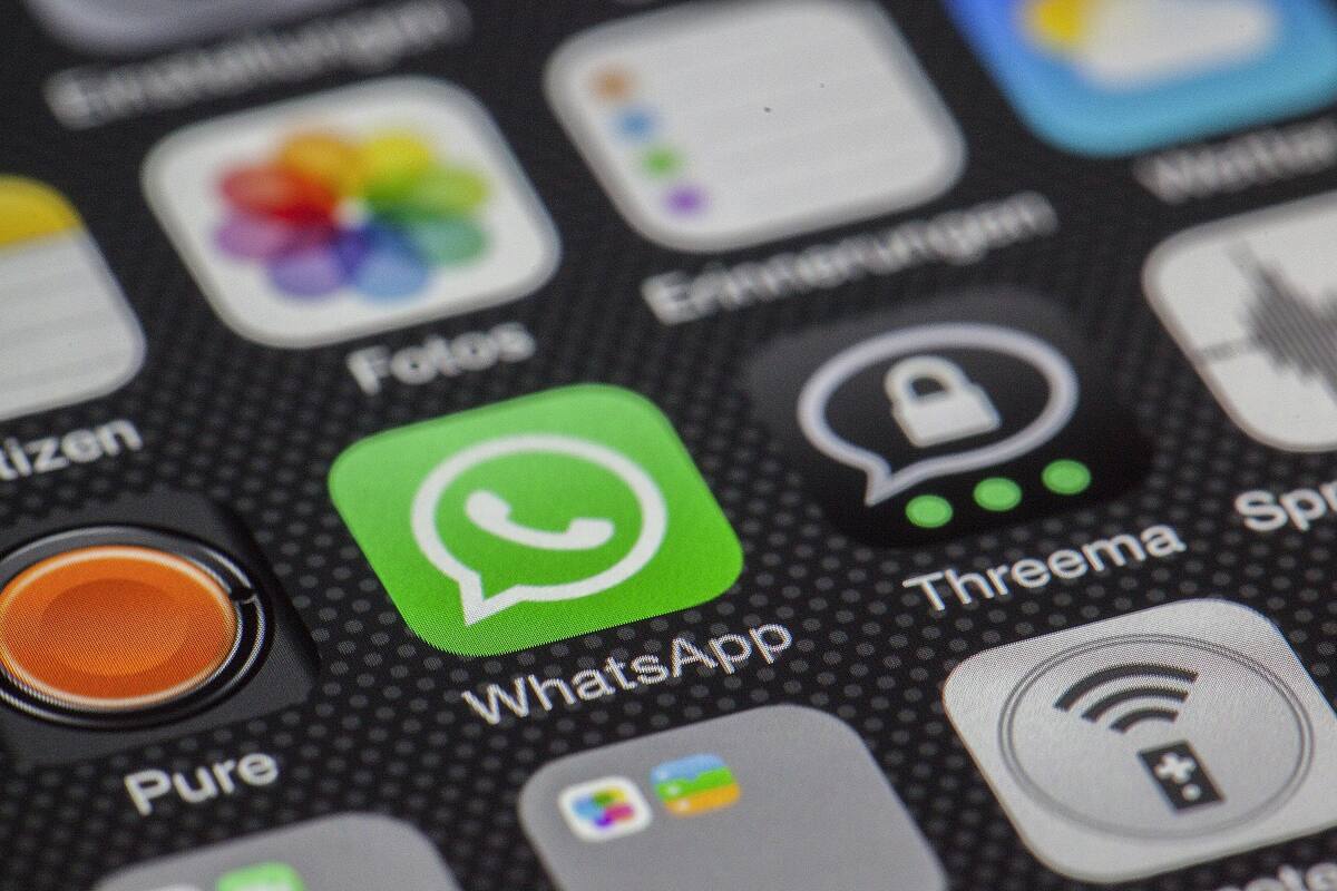 WhatsApp permite seguir reproduciendo mensajes de voz incluso al salir del chat