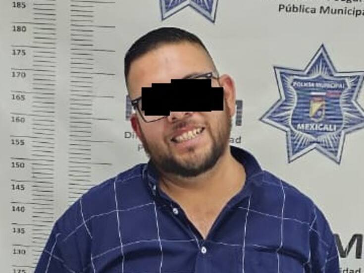 Empleado del DIF es detenido por violencia familiar