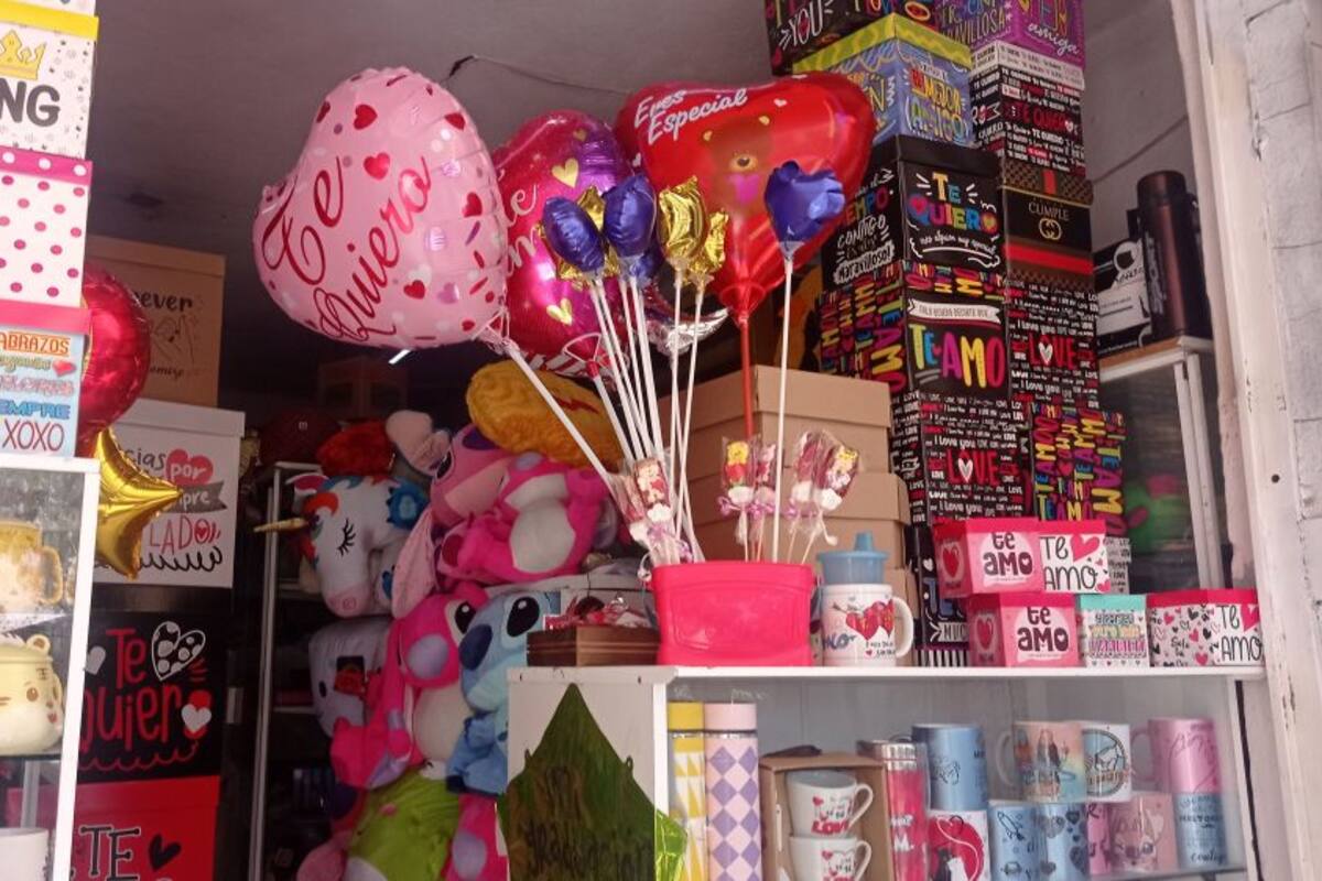 Tienen comerciantes buenas expectativas por el Día de San Valentín