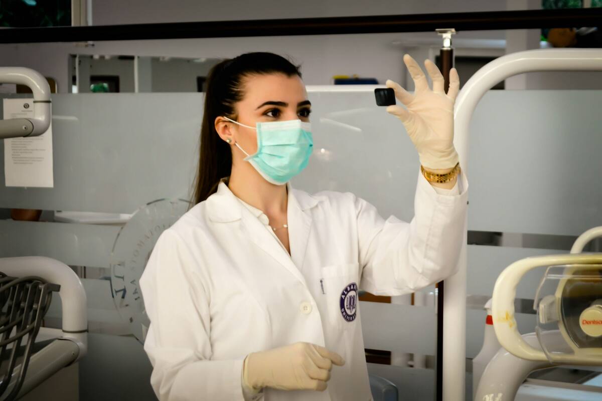 Tec de Monterrey insta a impulsar la inteligencia artificial en el sector de la salud en México