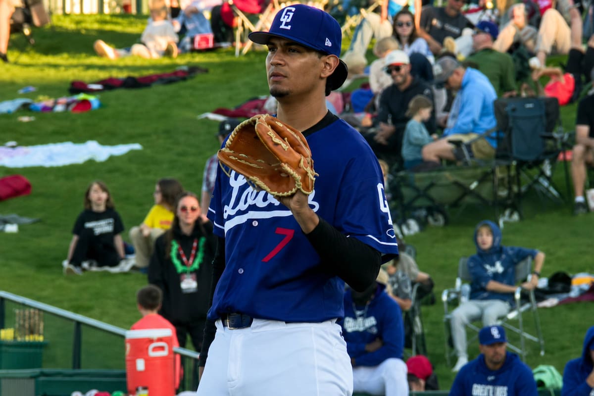 Christian Zazueta, noveno mejor prospecto de los Dodgers y orgullo sonorense, retira en fila a 15 bateadores en cinco entradas perfectas en Clase-A Alta