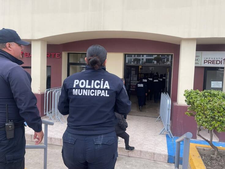 Reprueban exámenes 122 policías de Rosarito