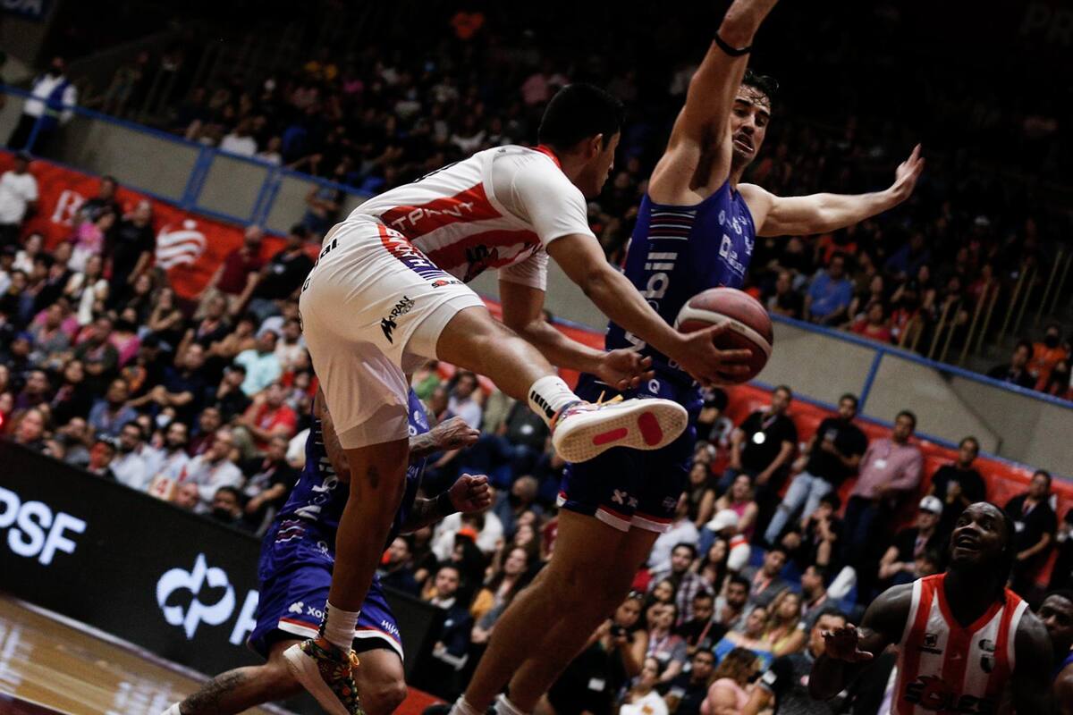 Soles logra tercera victoria consecutiva en debut de Kavion Pippen