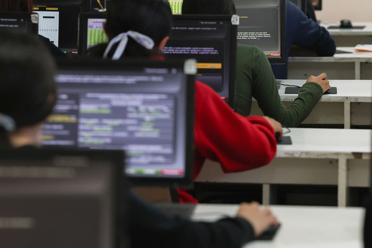 Preparatoria Federal Lázaro Cárdenas trabajará a distancia este lunes