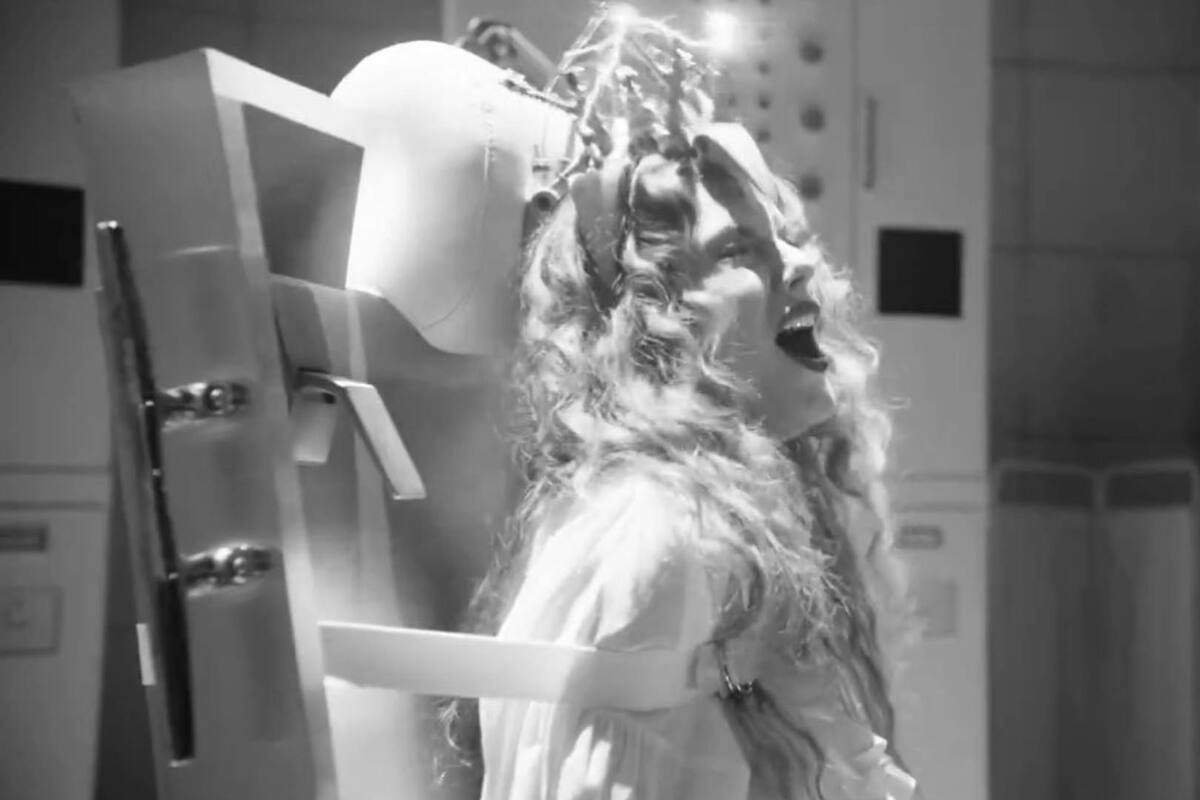 ¿"Down Bad" de Taylor Swift es sobre una abducción alienígena?