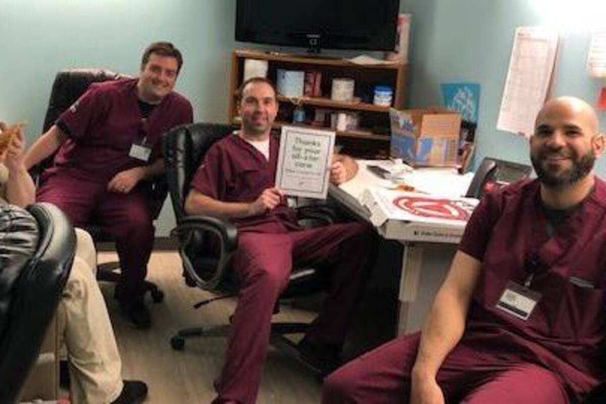 Piratas de Pittsburgh regala 400 pizzas al Hospital General Allegheny