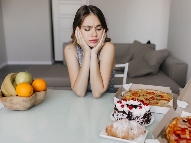 ¿Cómo puedo dejar de comer por ansiedad? Harvard comparte consejos y estrategias para evitarlo y cómo identificar la raíz del problema