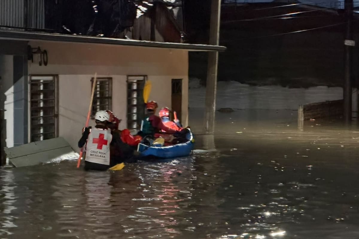 Vehículos de oruga, rescate acuático y enlace satelital: Cruz Roja atiende 167 emergencias y 4 rescates en inundaciones durante el fin de semana