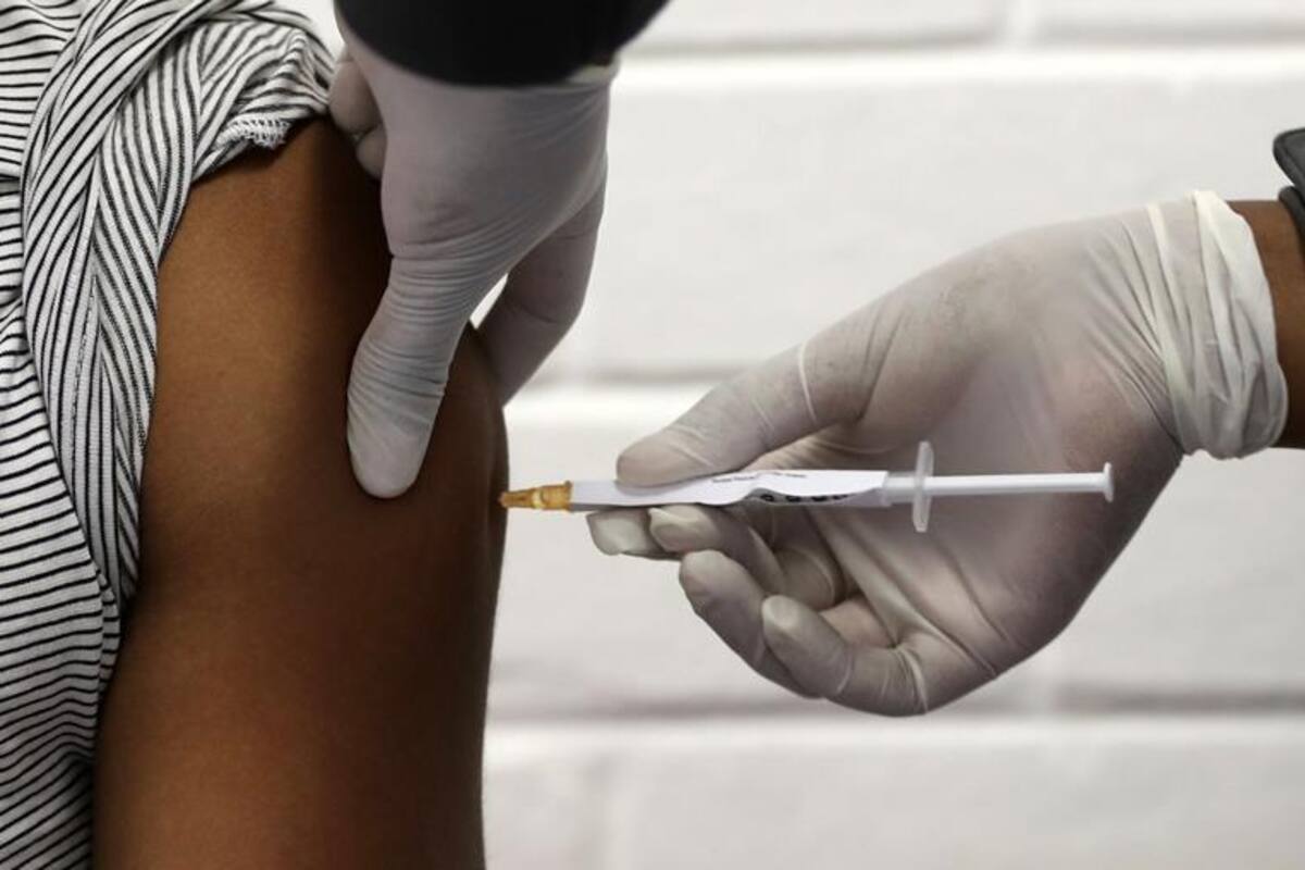 La vacuna de Covid-19 podría empezar a administrarse en EU el 12 de diciembre