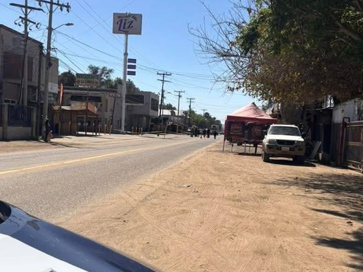 Balean a hombre dentro de mercado en el Valle de Guadalupe