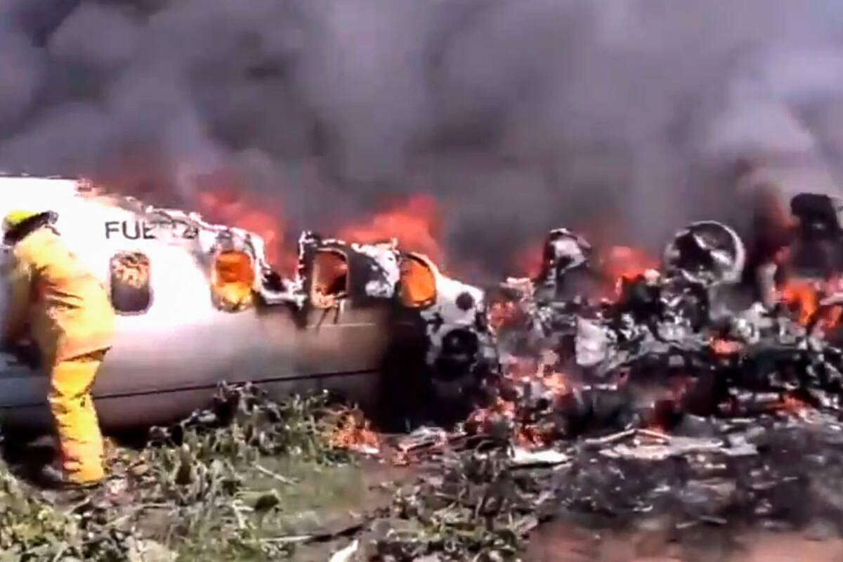 VIDEO: Confirma Sedena 6 muertes en caída de aeronave militar en Veracruz