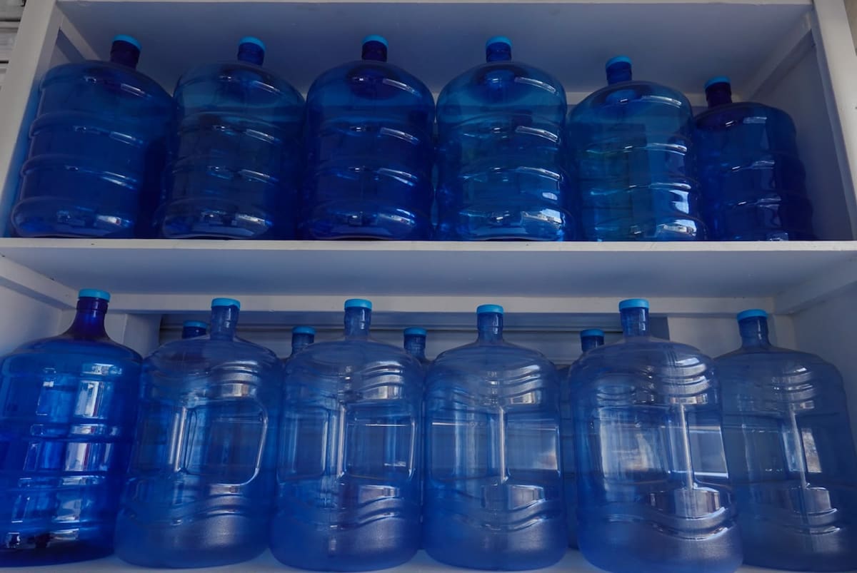 Las altas temperaturas incrementaron el consumo de agua potable y provocaron intermitencias en algunas colonias; la CESPT informó que el sistema ya opera al 90%.
Fotos: Border Zoom.