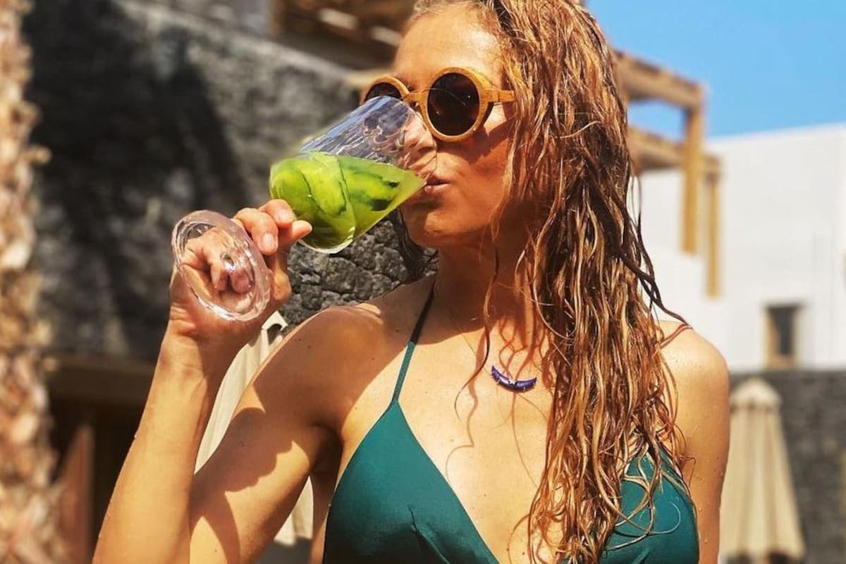 Paulina Rubio se consolida como "La Chica Dorada" y luce increíble a sus 50 años