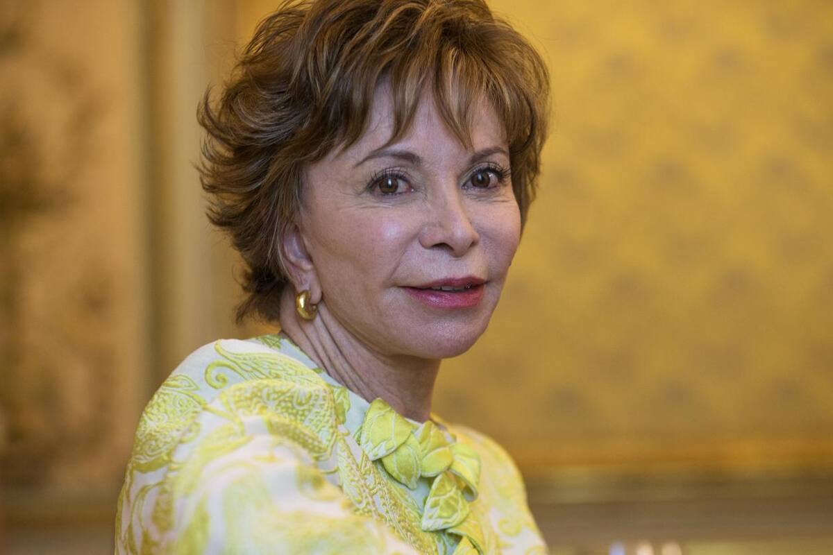 Isabel Allende publica ‘Violeta’ inspirada en su madre