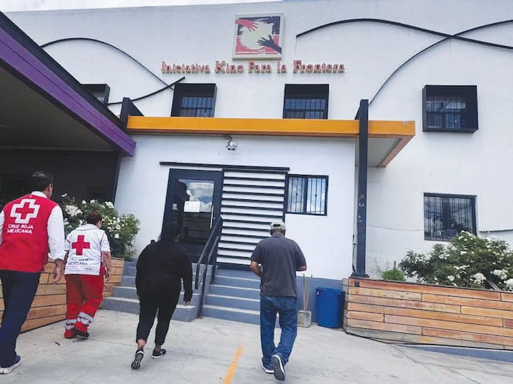 Migrantes extranjeros viven en la incertidumbre en la frontera de Nogales