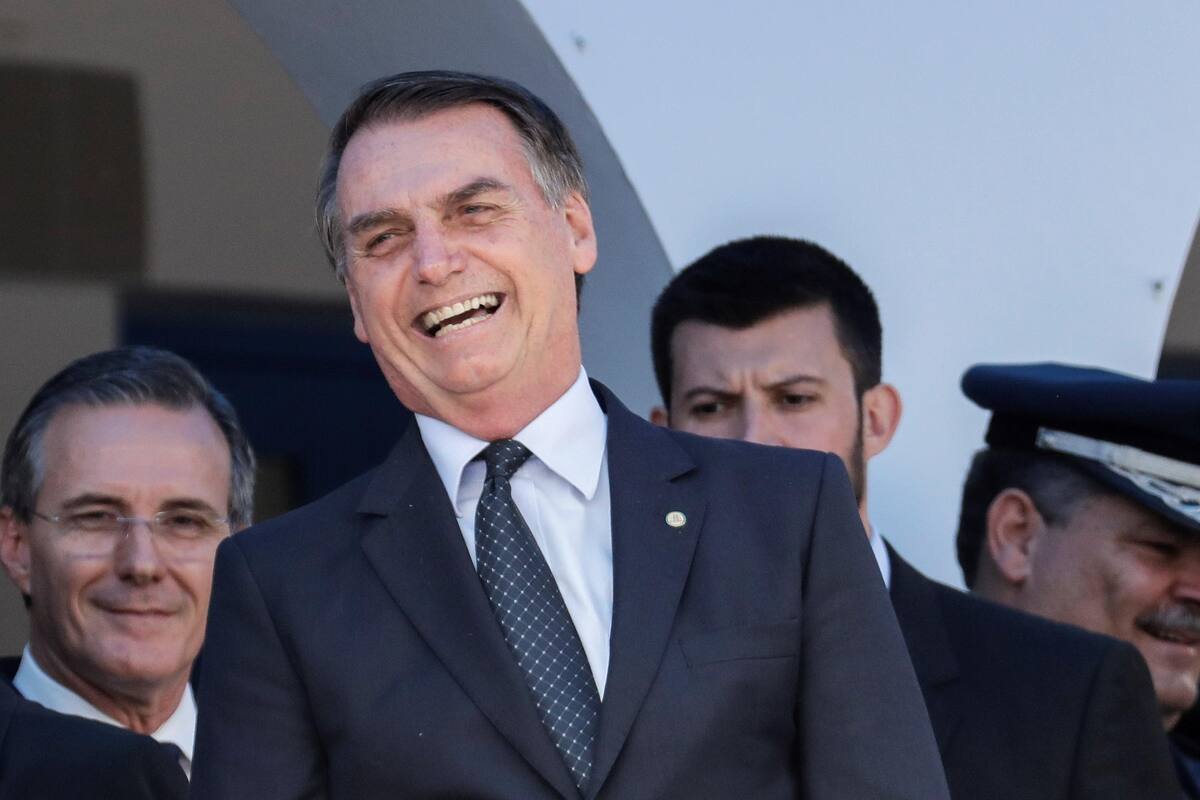 Designar a su hijo embajador de EU no es nepotismo, dice Bolsonaro