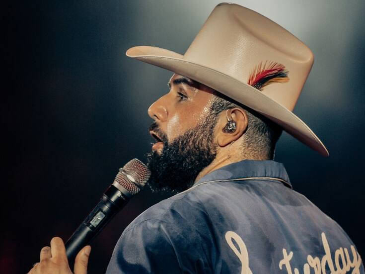 Esto cuesta el sombrero con el que Carín León impuso estilo