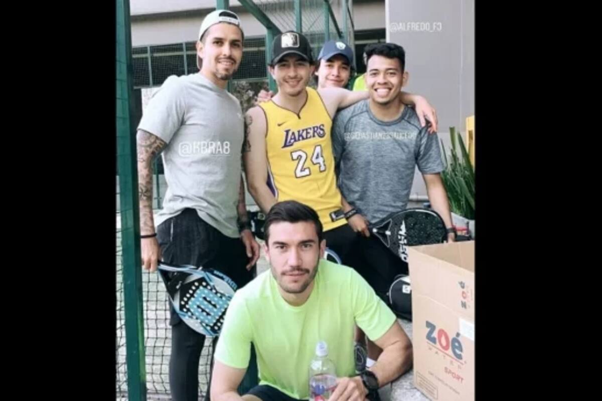 Sin temor al coronavirus jugadores de Pumas rompen cuarentena para jugar pádel