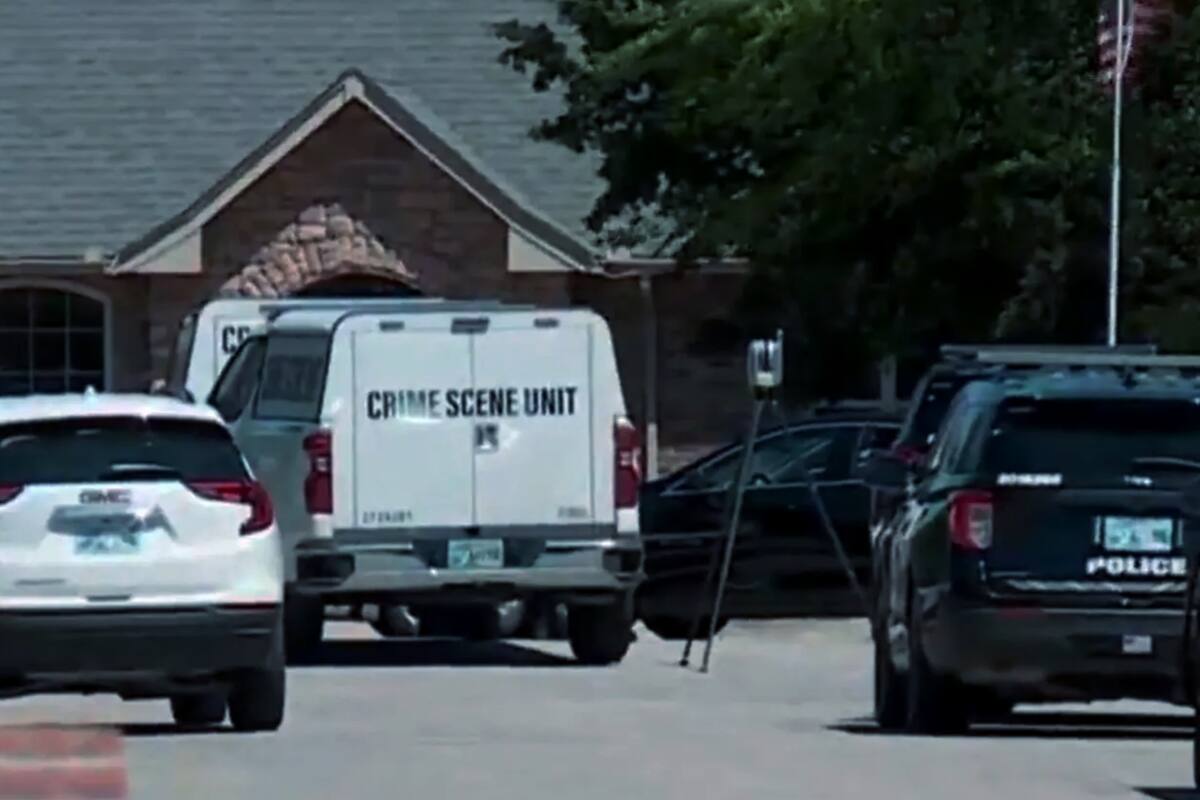 Hombre mata a su esposa y tres hijos antes de quitarse la vida en Oklahoma; niño encontró los cadáveres