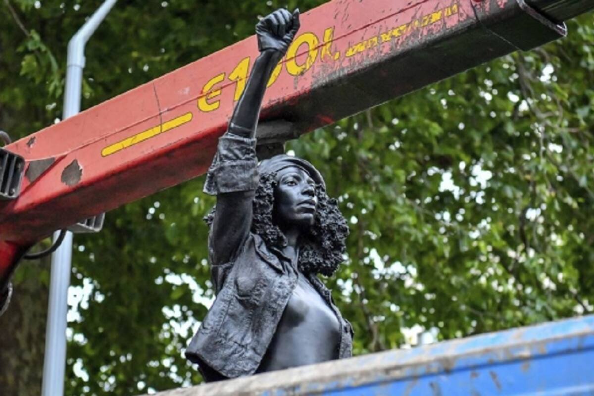 Black Lives Matter: Quitan estatua de manifestante en Reino Unido