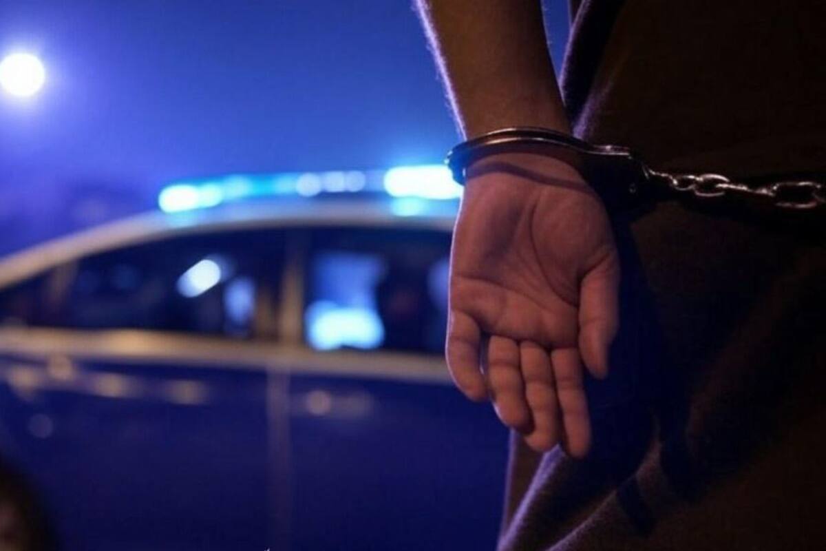Ciudadanos detienen a individuo que amenazaba a niños con machete en un parque de Umán, Yucatán