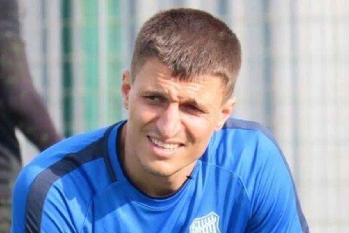 Futbolista turco asesina a su hijo, quien contaba con síntomas de coronavirus