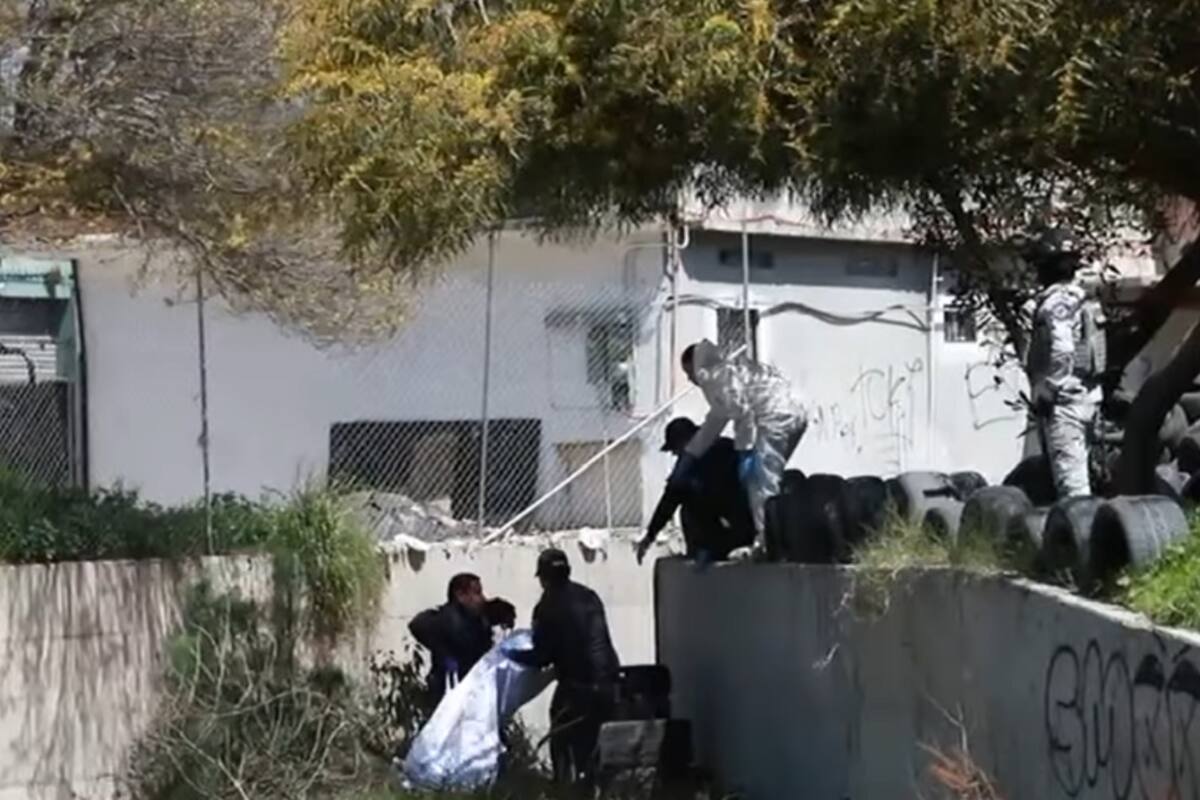 Abandonan maleta con restos humanos en un arroyo