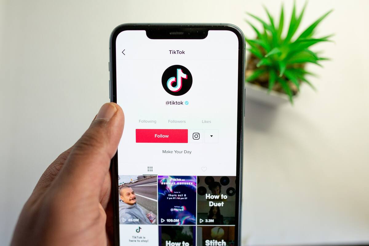 Demandan a TikTok por daño emocional