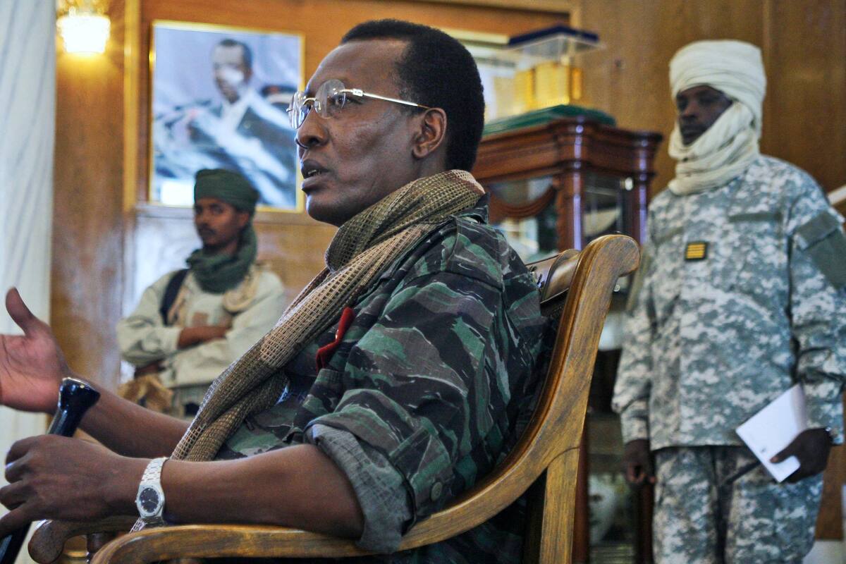 Muere en combate presidente de Chad, asegura el Ejército