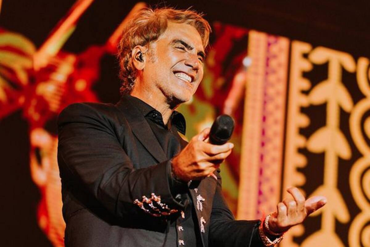 Alejandro Fernández se pronuncia sobre críticas a pantalones ajustados en show