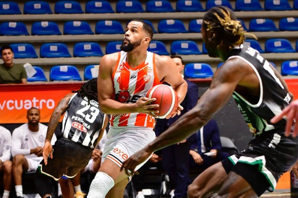 Soles hiló tercer triunfo consecutivo