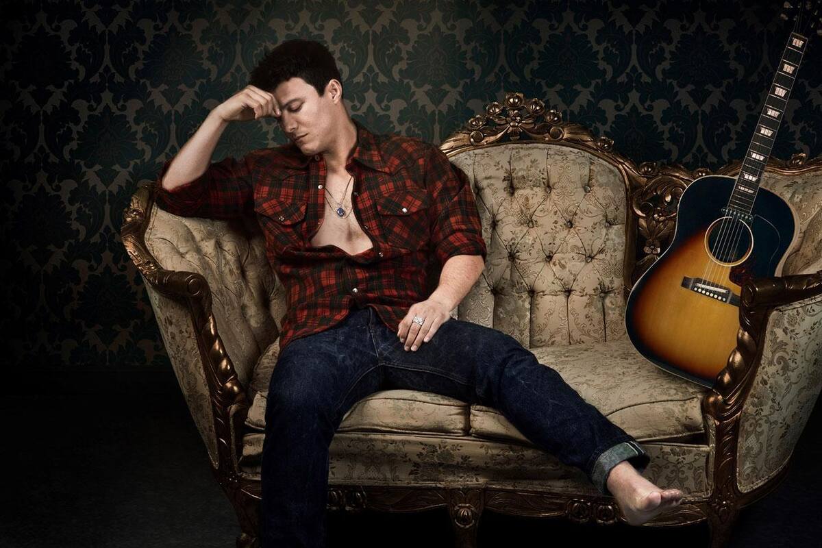 'La actuación es mi mamá y la música es mi papá: Carlos Yorvick