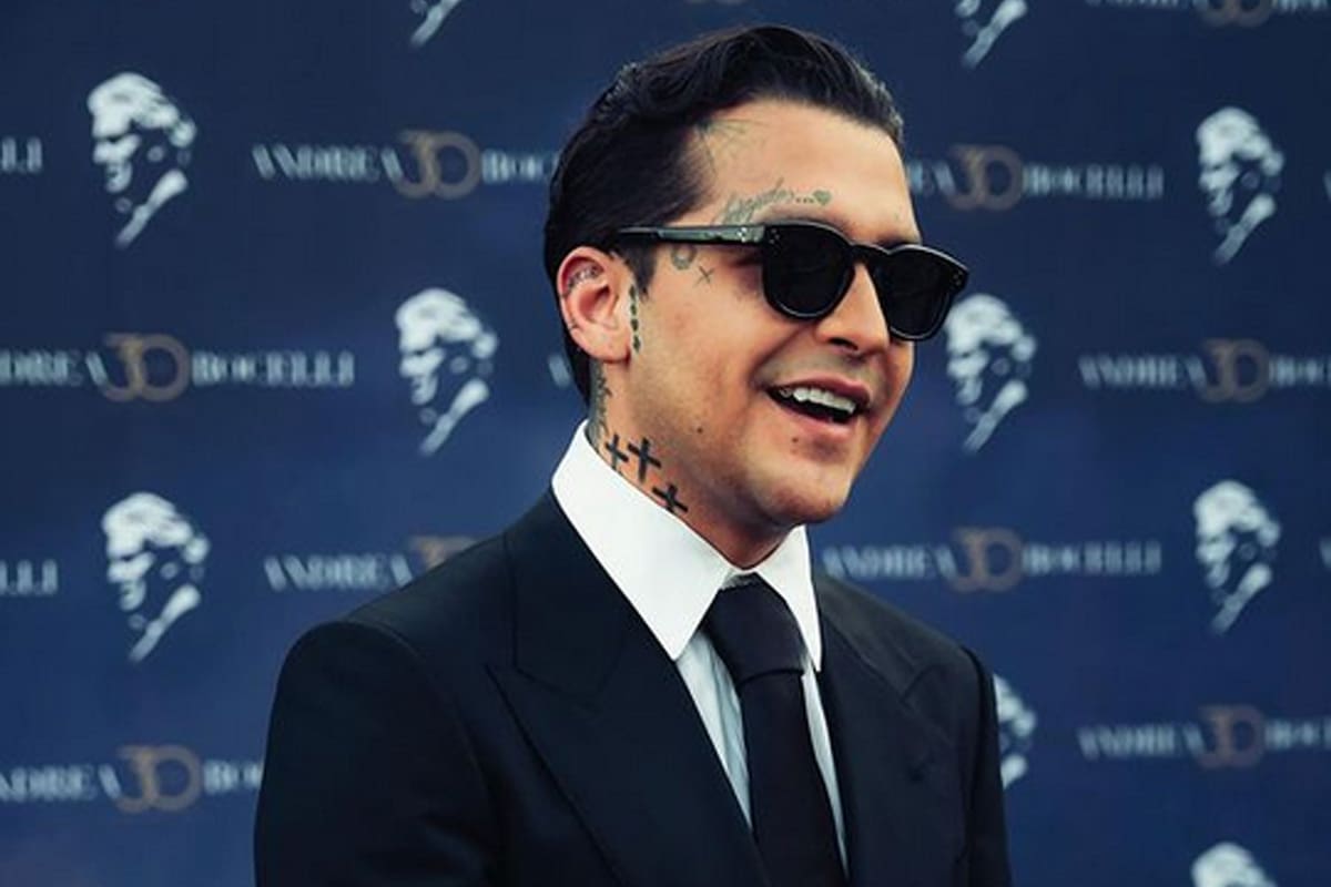 Christian Nodal se realiza nuevo procedimiento para borrar sus tatuajes