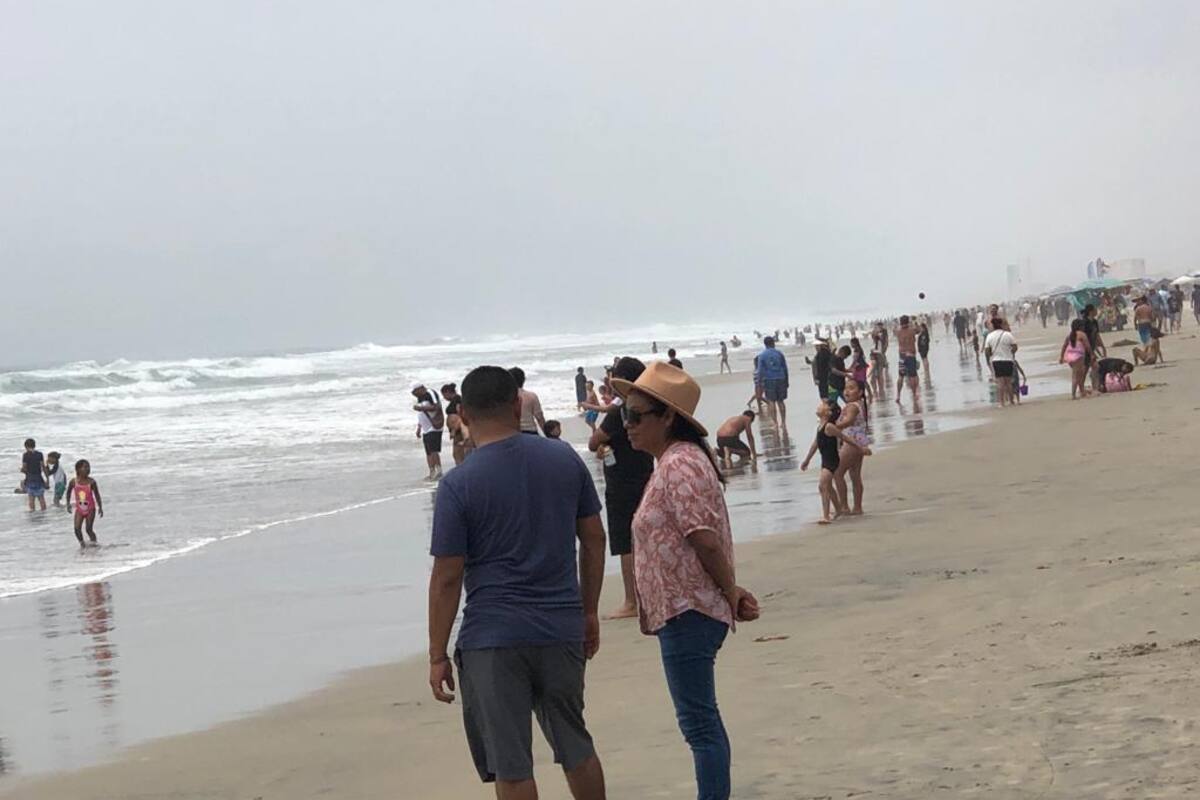 Registra 15 mil visitantes playa central de Rosarito
