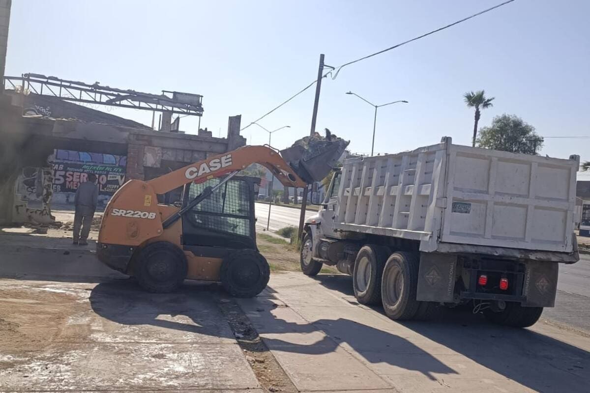 Limpian casi 500 predios utilizados como basureros clandestinos en Mexicali