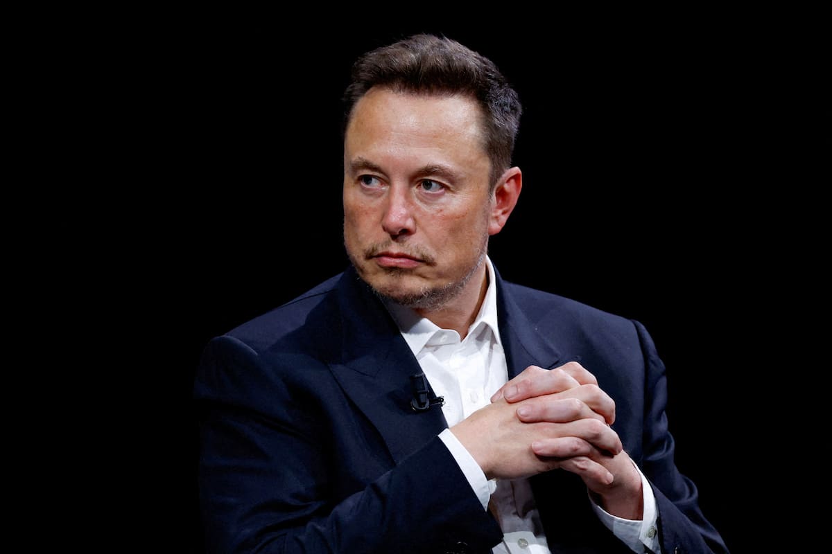 FOTO DE ARCHIVO: Elon Musk, director ejecutivo de SpaceX y Tesla y propietario de X, antes conocida como Twitter, asiste a la conferencia Viva Technology dedicada a la innovación y las startups en el centro de exposiciones Porte de Versailles en París, Francia, 16 de junio de 2023. REUTERS/Gonzalo Fuentes/Archivo
