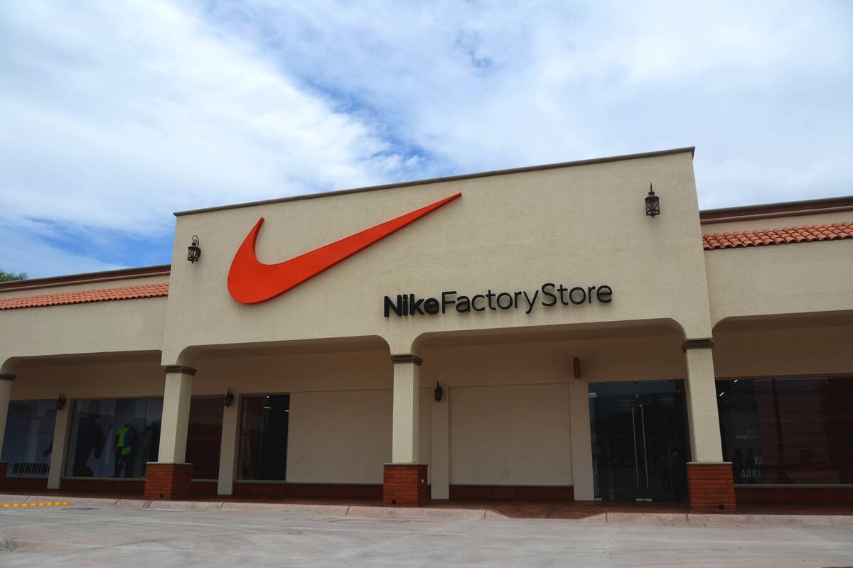 Anuncia Nike el cierre de sus tiendas en varios países por coronavirus
