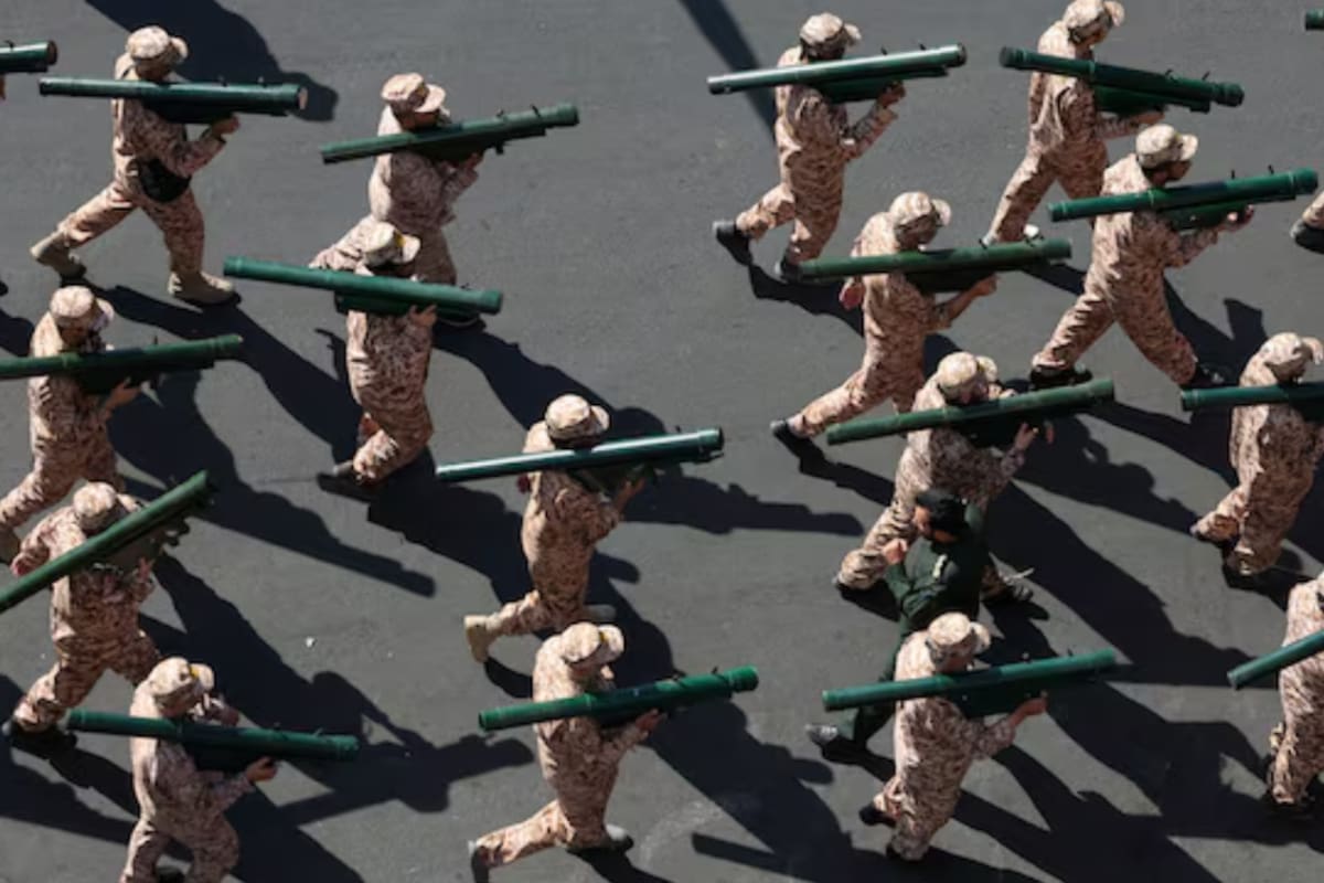 Irán intensifica sus esfuerzos para atacar a personal de Estados Unidos y los planes contra ciudadanos estadounidenses estarían en una fase avanzada, según una alerta de inteligencia que llevó a Washington a reforzar las medidas de seguridad en sus embajadas de Medio Oriente