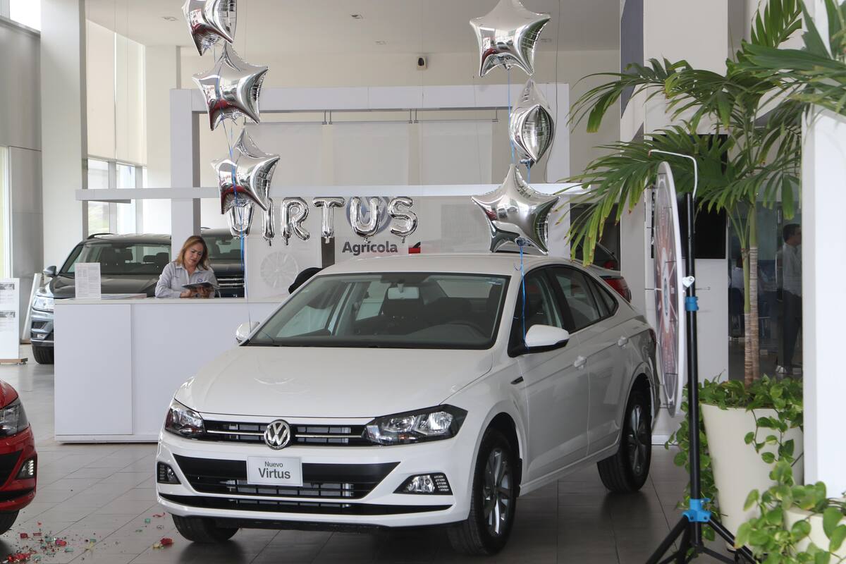La Volkswagen ubicada en Rodríguez y Gastón Madrid presentó el nuevo sedán Virtus.
