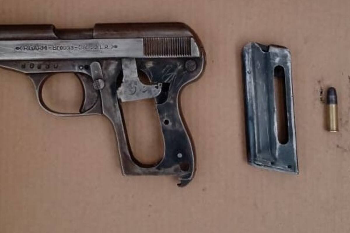 Hombre armado es detenido en hotel