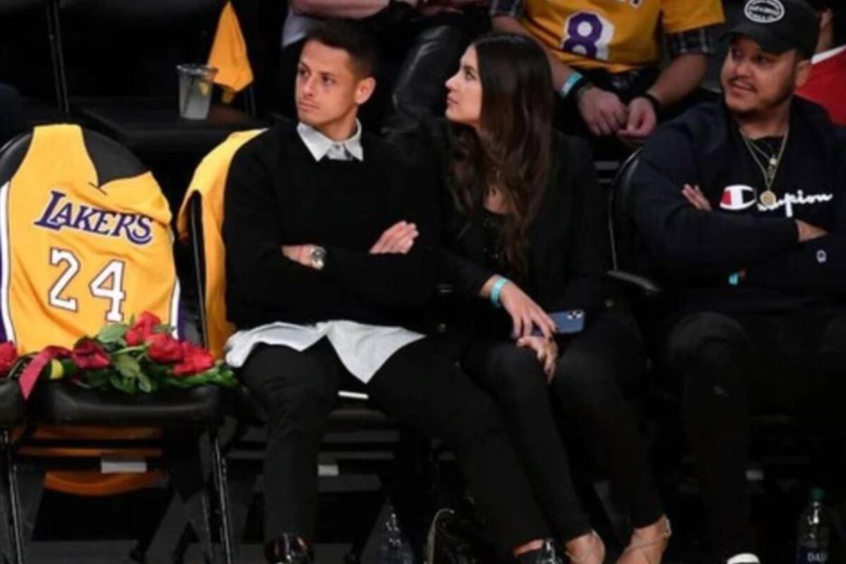 Destrozan a "Chicharito" por comer palomitas en homenaje a Kobe Bryant