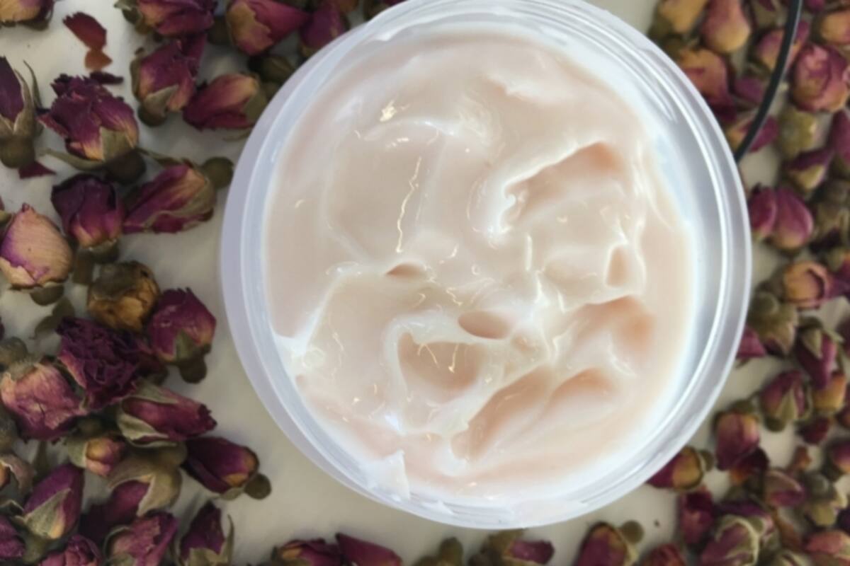 ¿Cómo utilizar suero de leche para la piel?