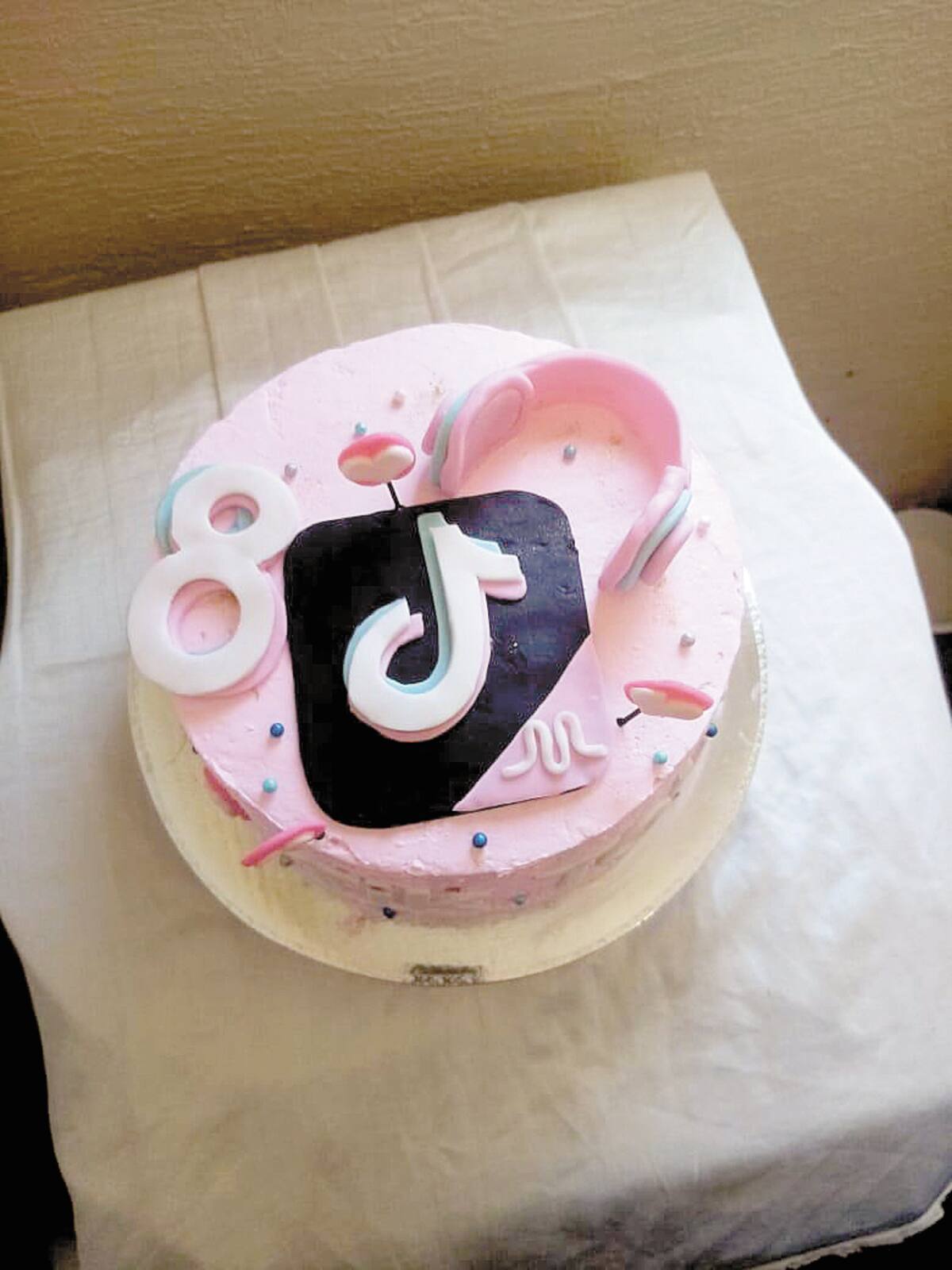 Este es el primer pastel que vendió.