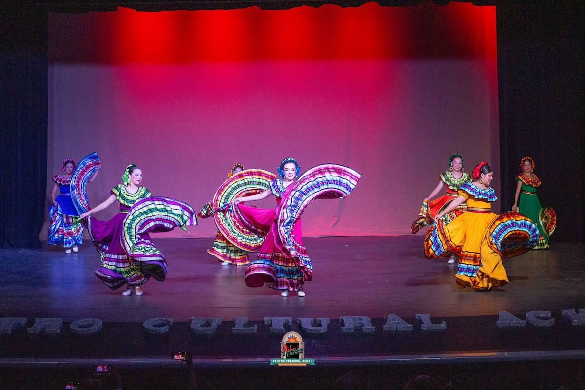 Centro Cultural Achai invita a su muestra de danza folklórica