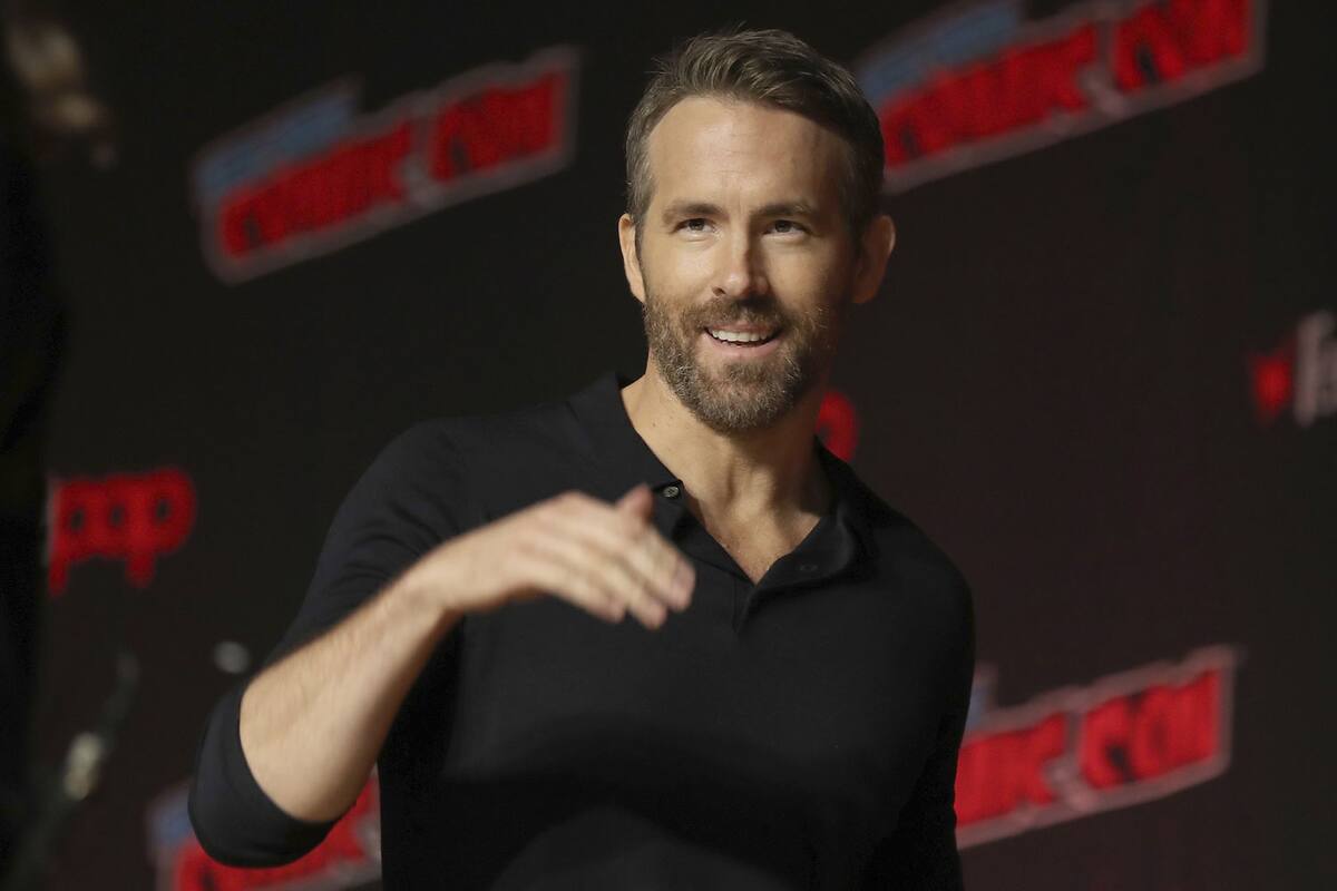 Ryan Reynolds y Rob McElhenney completan compra de club galés