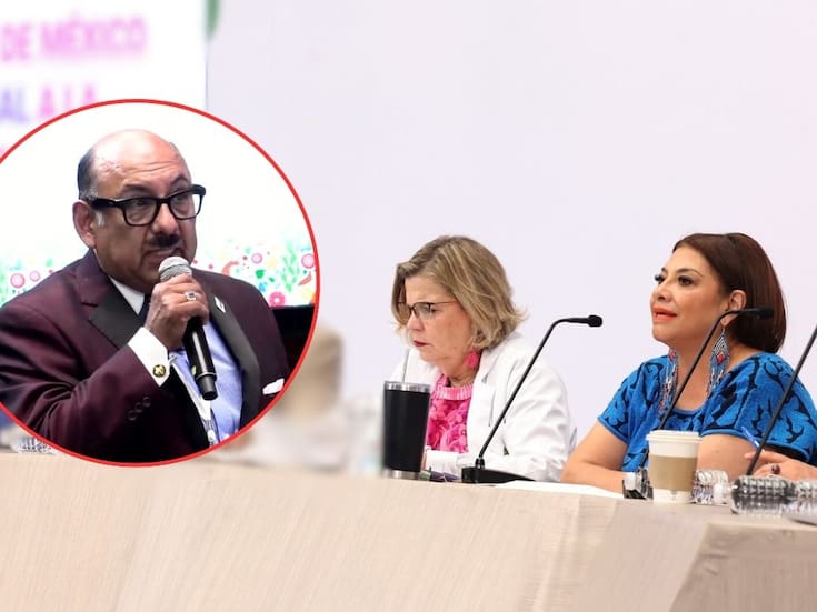 Lord Molécula genera incomodidad en conferencia de Clara Brugada sobre cáncer de mama al agradecer a las mujeres “por sus senos”