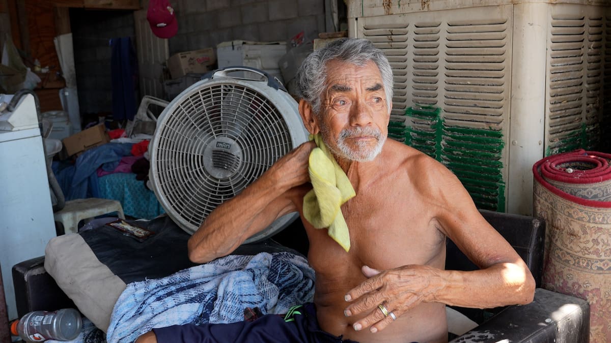 Este año, el residente ha sentido el calor más fuerte que en temporadas anteriores, especialmente durante los días en que el termómetro se acerca a los 50 grados y la humedad aumenta la sensación térmica l Foto: Arturo Ceceña